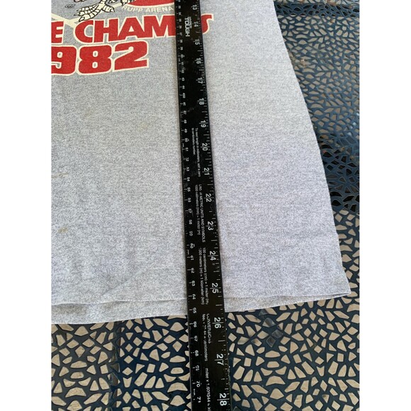 1982 Laurel Cardinals basketball big  graphic tee basketball Size M - Picture 7 of 8